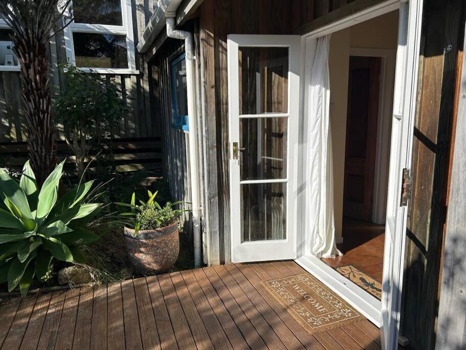 The Studio Apartment Coromandel Bagian luar foto